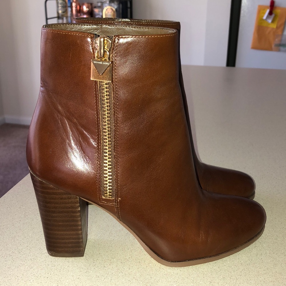 MK BOOTIE HEELS